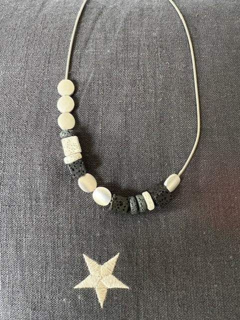 Piper Short Necklace - Silver