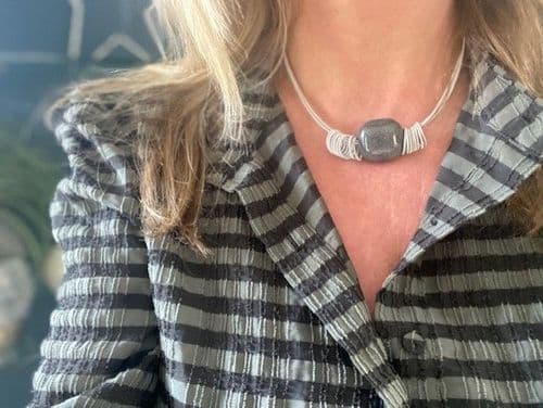 Pebble Short Necklace - Silver & Dark Grey