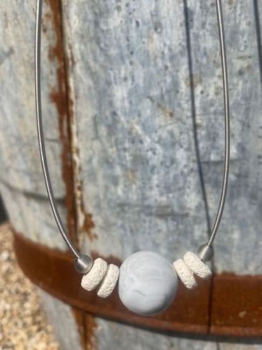 Venus Short Necklace - Light Grey