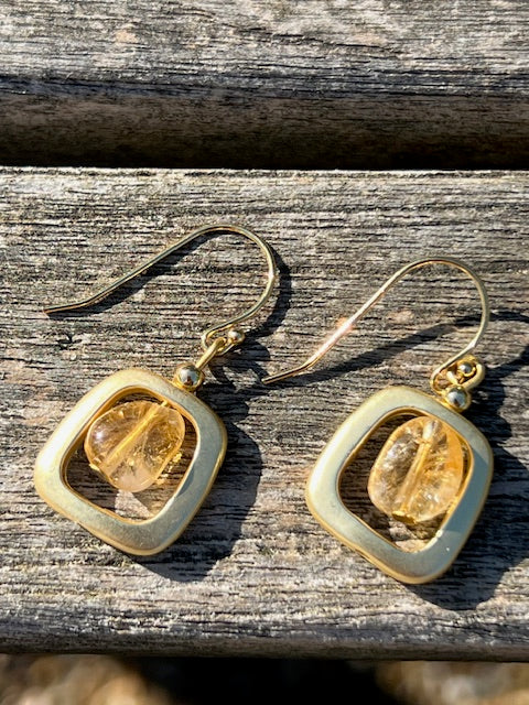 Elements Earrings - gold with citrene