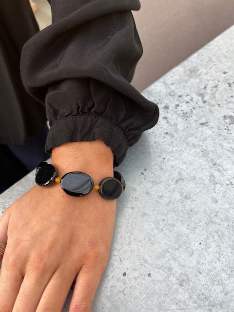 Kali Stretch Bracelet - Black & Amber