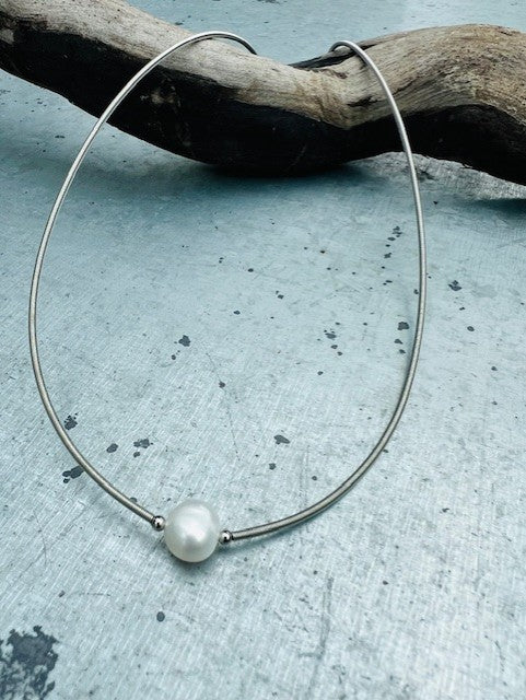 Joy Necklace - Silver with White Pearl