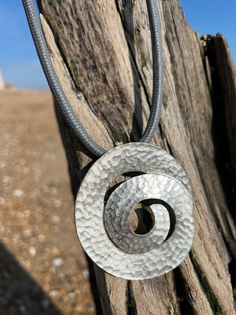 Halo Necklace Short - Dark Grey Nappa Leather