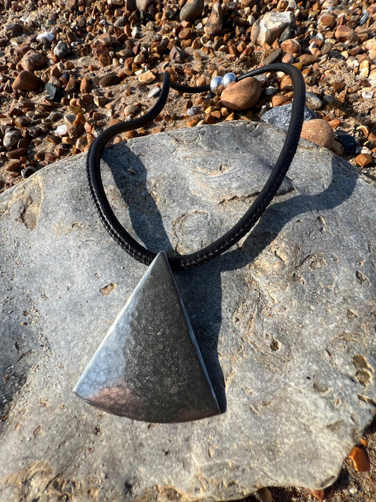 Triangle Necklace Short - Black Nappa Leather