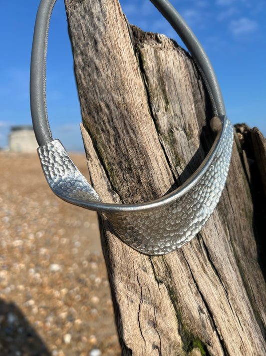 Twist Necklace Short - Dark Grey Nappa Leather