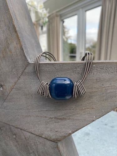 Pebble Short Necklace - Hematite & Navy Blue