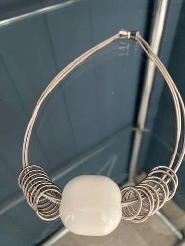 Pebble Short Necklace - Silver & White